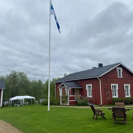 公寓 Pappilan Vaeentuvan Vierashuone 普达斯耶尔维