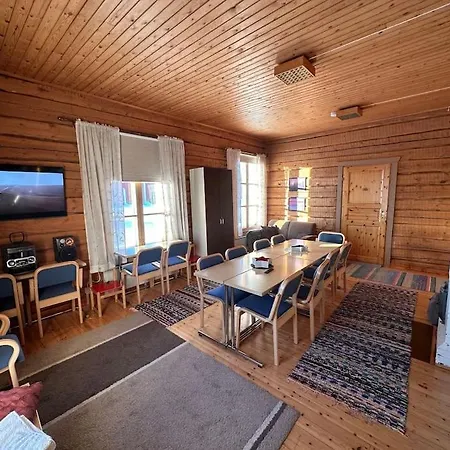 Pappilan Vaeentupa - Pappila Quest House